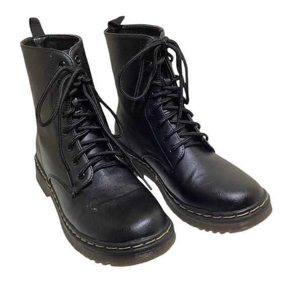 Charles Albert Shoes - Charles Albert vegan leather boots women’s size 8 black